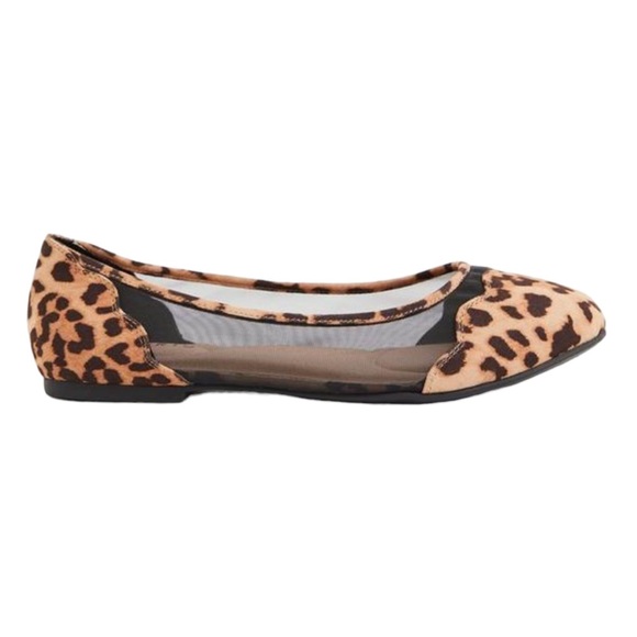 TORRID Mesh Scalloped leopard Flat 9 WW) - Picture 2 of 11